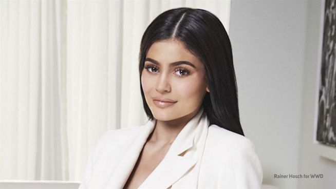 Bald Milliardärin? Kylie Jenners Kosmetik-Linie boomt